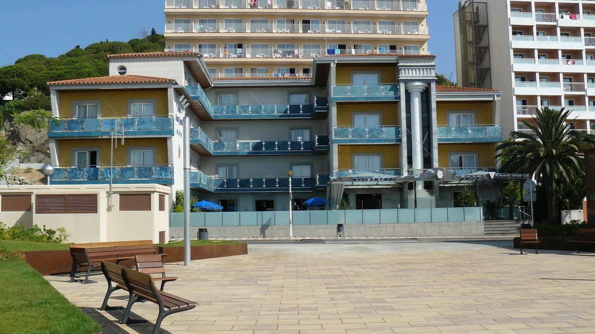 Sant Jordi Boutique Hotel Calella Exterior foto The hotel in 2013